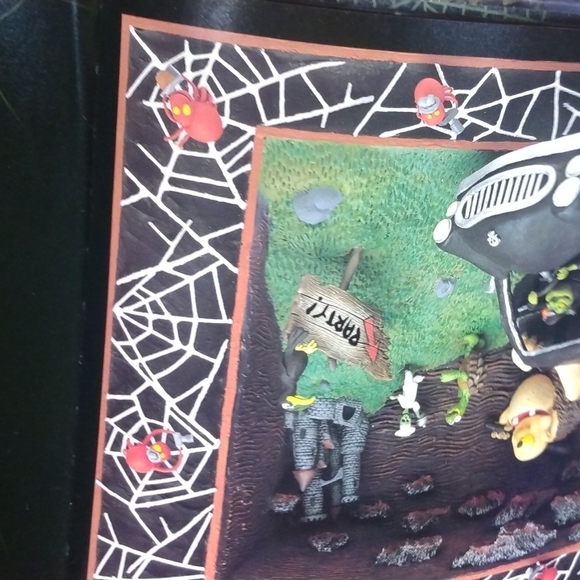 Book " Monsters Party All Night Long" - Picture 11 of 12